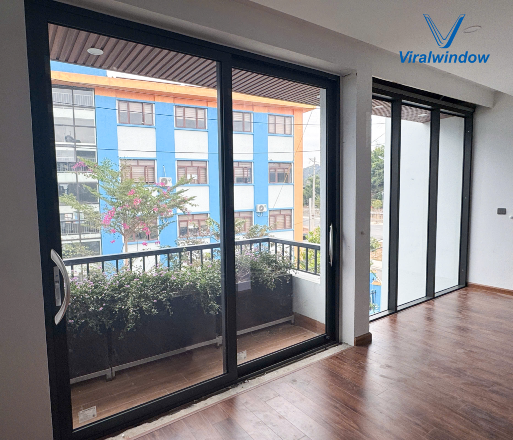 Hệ VRA94 - Cửa đi mở trượt Viralwindow - 1