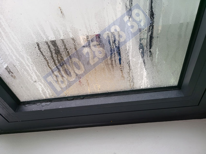 Cửa Kính Bị Hấp Hơi Nước – Nguyên Nhân Và Cách Khắc Phục