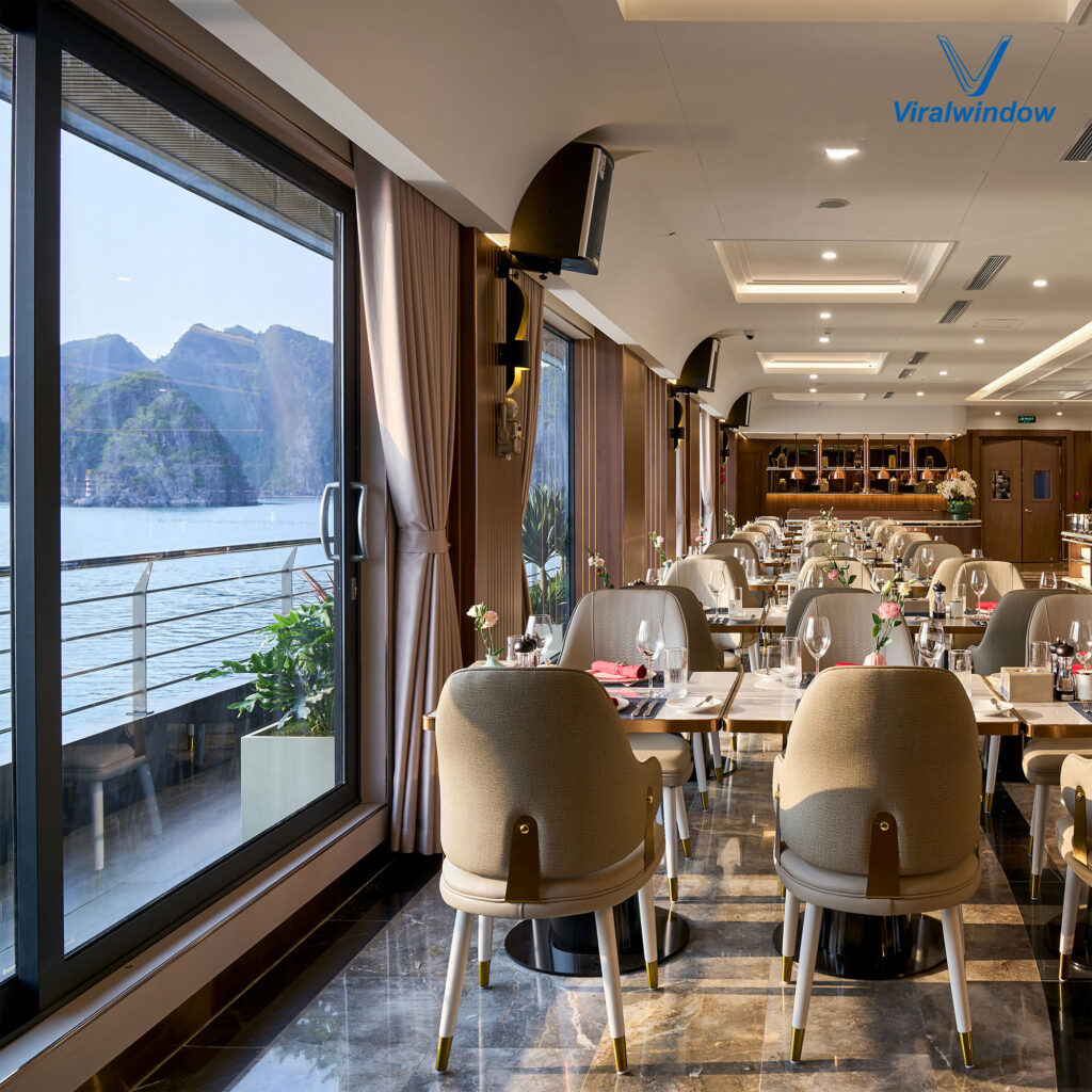 Cửa Viralwindow lắp nhà hàng du thuyền Calista